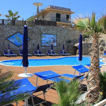 La Martinica Hotel 3*