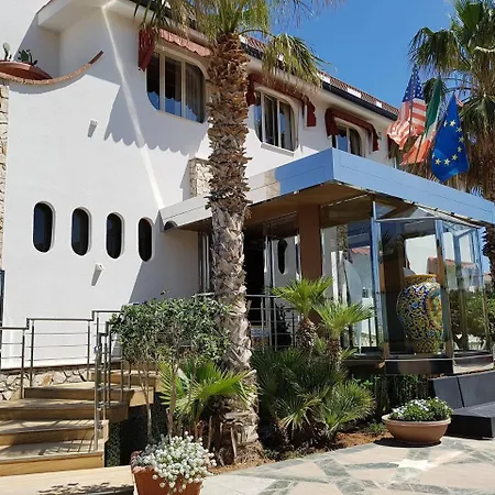 Hotel La Martinica 3*