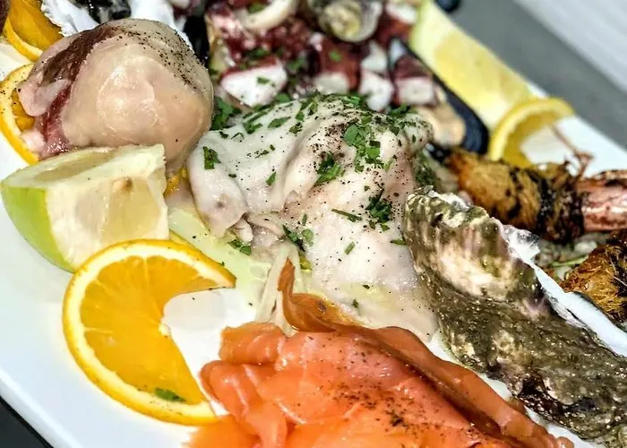 马提尼克酒店 酒店