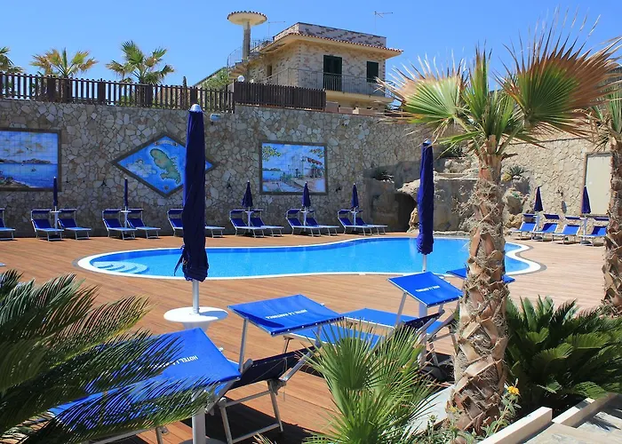 马提尼克酒店 酒店 3*